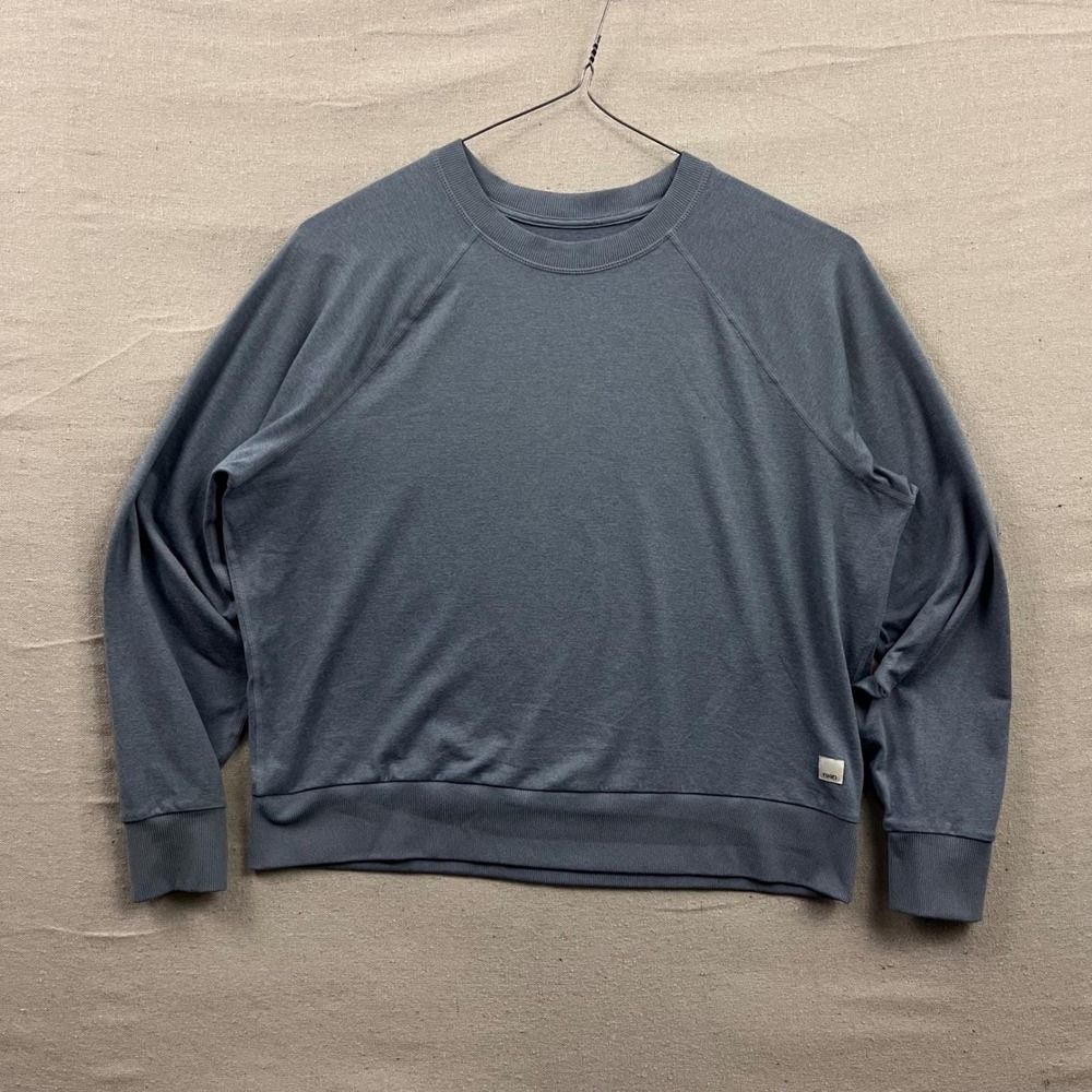 Vuori Women's Slate Raglan Crew Sweatshirt in Dusty Blue
